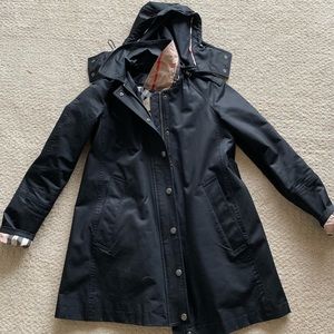 Burberry Britt bowpark rain coat